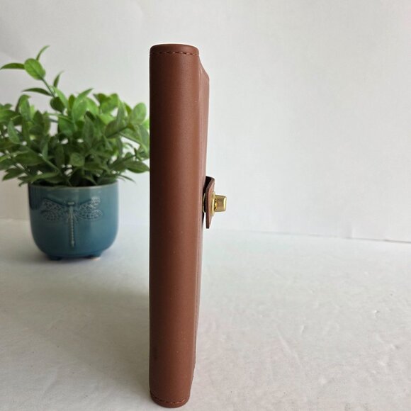 EUC Vintage Coach Pocket Photo Book with Turnlock (6915) in British Tan - Picture 4 of 10